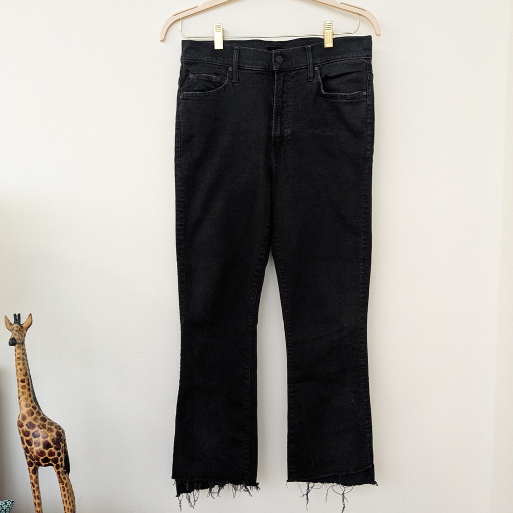 Black Ankle Cropped Jeans with Frayed Hem